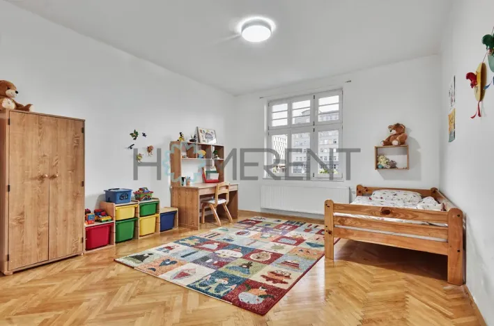 Pronájem bytu 3+1, Liberec - Liberec III-Jeřáb, nám. Soukenné, 106 m2