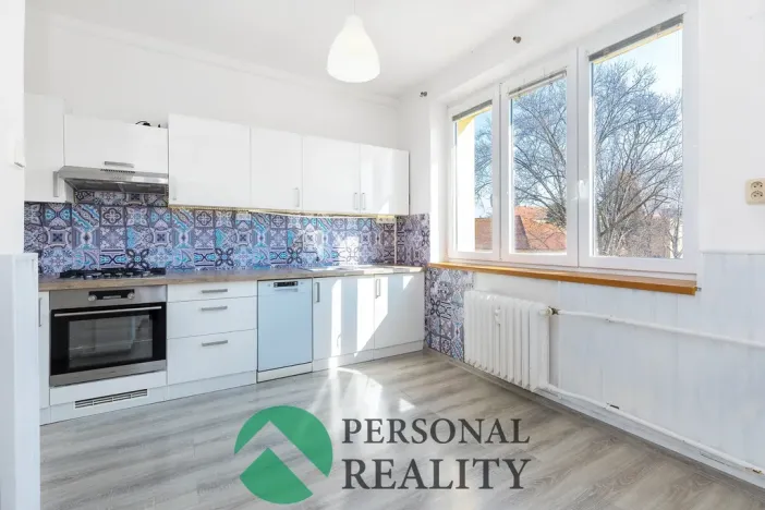 Pronájem bytu 3+1, Pardubice, Benešovo náměstí, 83 m2