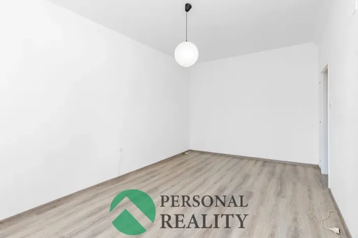 Pronájem bytu 3+1, Pardubice, Benešovo náměstí, 83 m2