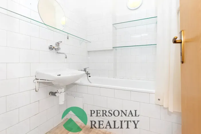 Pronájem bytu 3+1, Pardubice, Benešovo náměstí, 83 m2