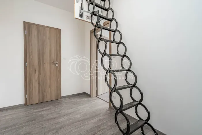 Prodej bytu 2+kk, Praha - Hlubočepy, Ke Smíchovu, 47 m2