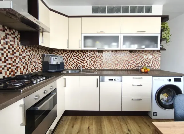 Prodej bytu 3+1, Ostrava - Výškovice, Břustkova, 70 m2