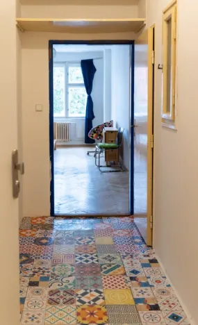 Pronájem bytu 1+kk, Praha - Žižkov, Biskupcova, 28 m2