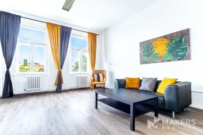 Pronájem kanceláře, Praha - Nové Město, Karlovo náměstí, 128 m2