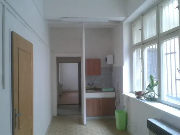 Pronájem kanceláře, Praha - Libeň, Sokolovská, 27 m2