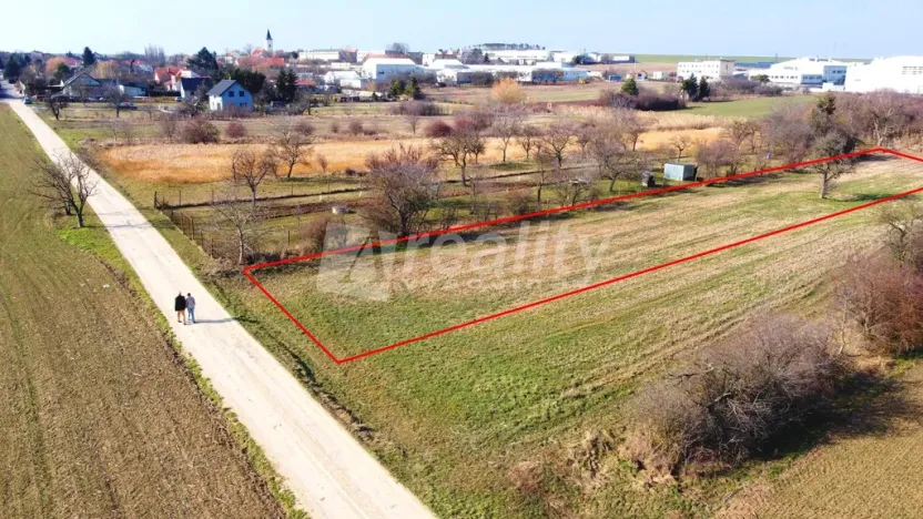 Prodej zahrady, Znojmo - Přímětice, 2719 m2