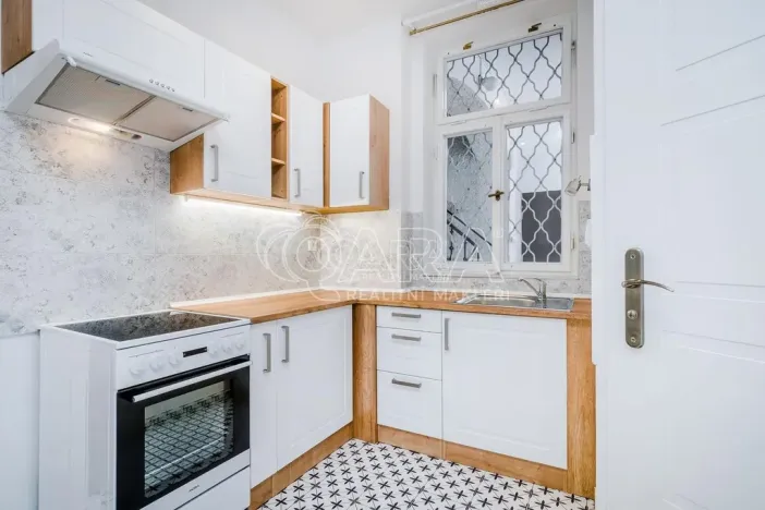 Pronájem bytu 3+1, Praha, Dalimilova, 82 m2