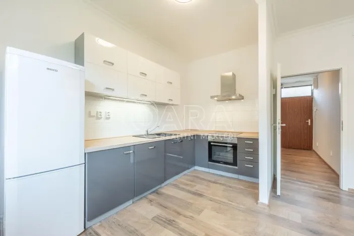Pronájem bytu 2+kk, Praha - Krč, Humpolecká, 42 m2
