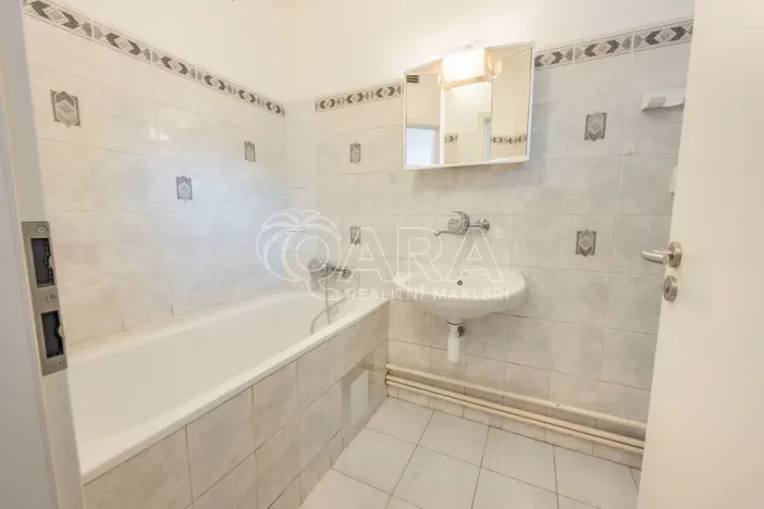 Pronájem bytu 2+kk, Praha - Krč, Humpolecká, 42 m2
