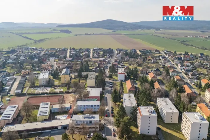 Prodej bytu 2+kk, Žebrák, Sídliště, 39 m2