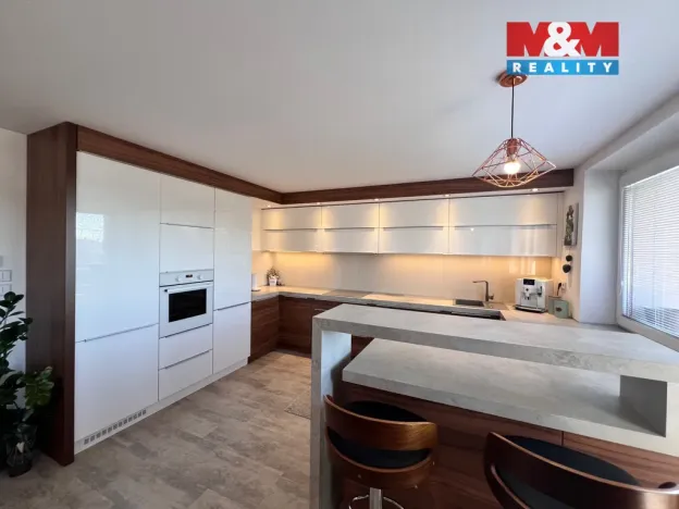 Prodej rodinného domu, Velká Polom, Budovatelů, 169 m2