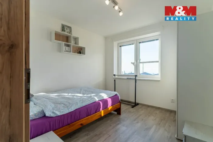 Prodej rodinného domu, Okrouhlá, 222 m2