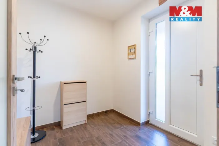 Prodej rodinného domu, Okrouhlá, 222 m2