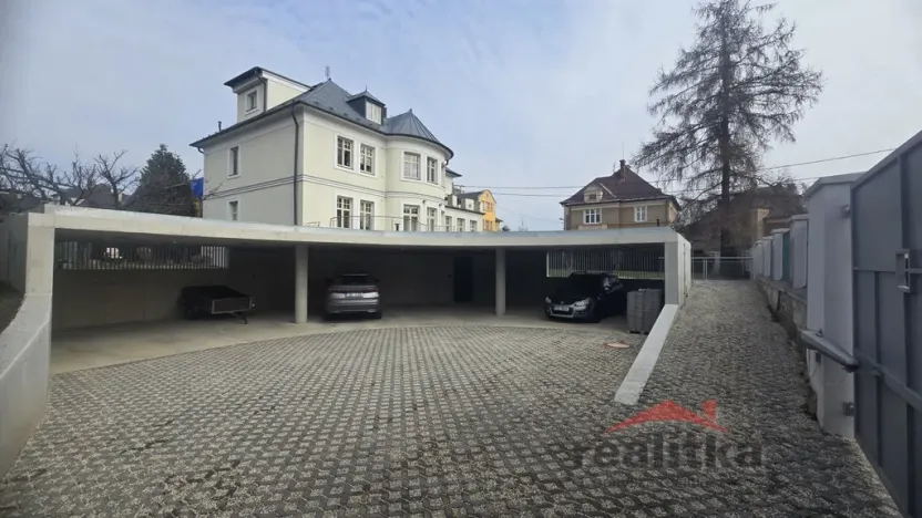 Pronájem bytu 3+1, Opava - Předměstí, Gudrichova, 139 m2