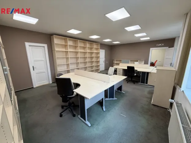 Pronájem kanceláře, Ostrava - Slezská Ostrava, náměstí Jurije Gagarina, 165 m2