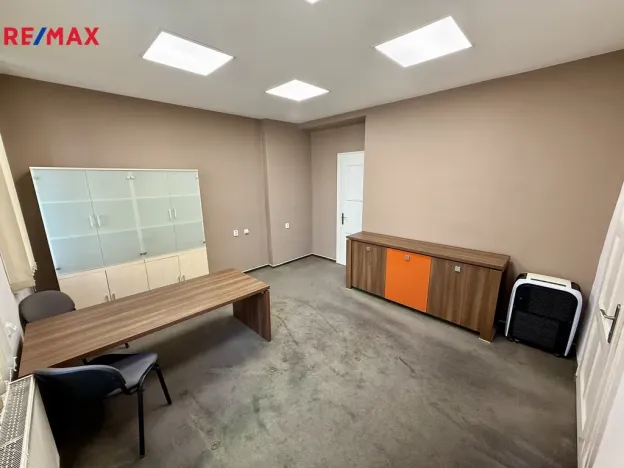 Pronájem kanceláře, Ostrava - Slezská Ostrava, náměstí Jurije Gagarina, 165 m2