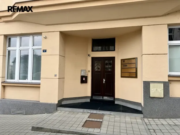 Pronájem kanceláře, Ostrava - Slezská Ostrava, náměstí Jurije Gagarina, 165 m2