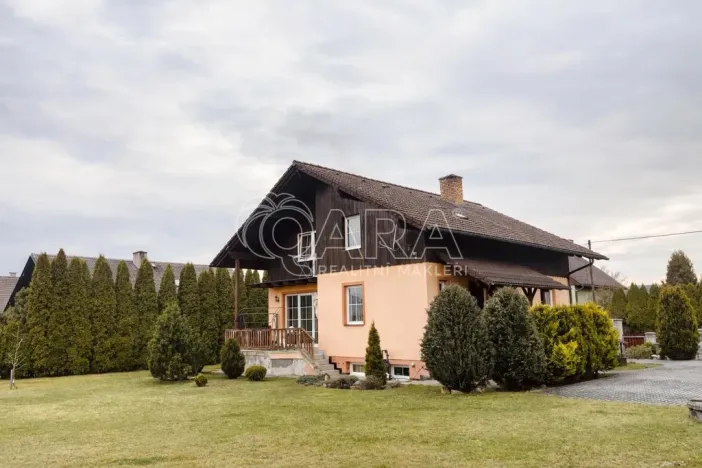 Prodej rodinného domu, Věšín, 209 m2