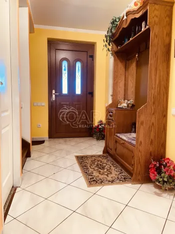 Prodej rodinného domu, Věšín, 209 m2