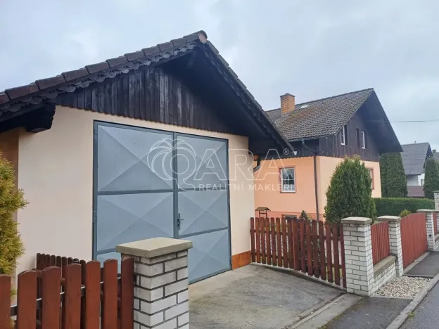 Prodej rodinného domu, Věšín, 209 m2