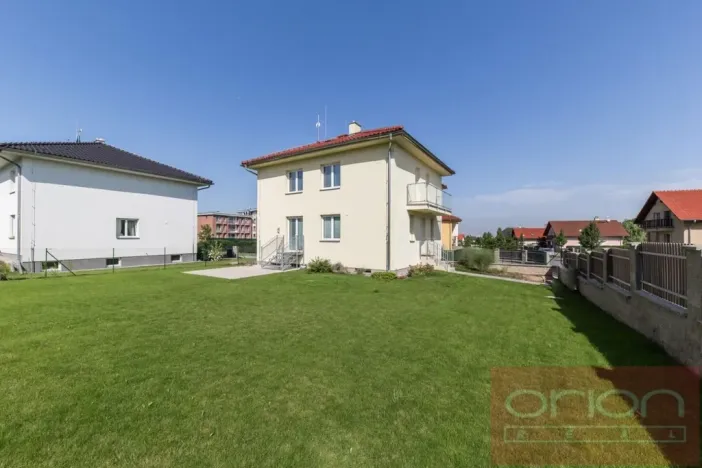 Pronájem rodinného domu, Průhonice, Pod Valem II., 280 m2