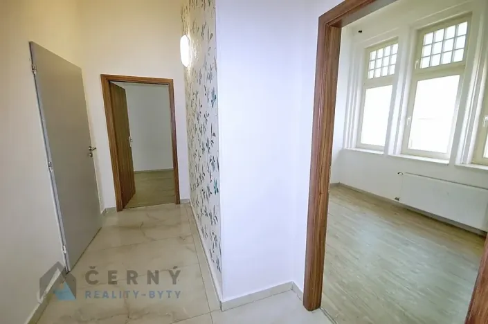 Prodej bytu 2+1, Liberec, Liliová, 149 m2