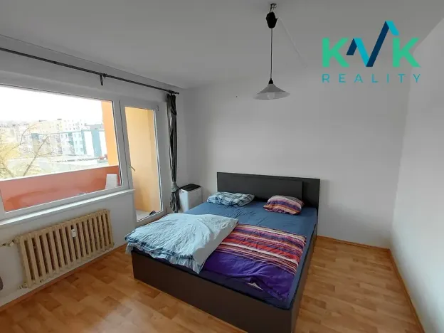 Prodej bytu 3+1, Loket, Sportovní, 70 m2