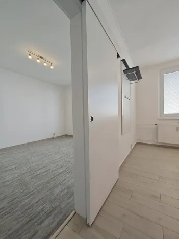 Pronájem bytu 1+1, Vsetín, Bratří Hlaviců, 35 m2