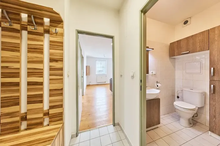 Prodej bytu 2+kk, Úpice, Národní, 46 m2