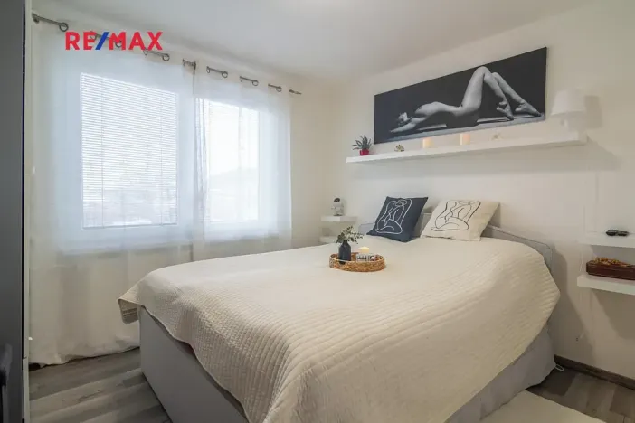 Prodej rodinného domu, Milovice, 249 m2