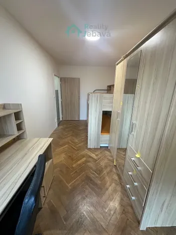 Pronájem bytu 3+1, Pardubice, Na Drážce, 70 m2