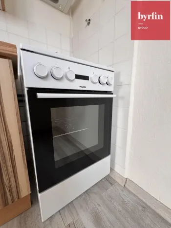 Pronájem bytu 2+1, Opava, Edvarda Beneše, 59 m2