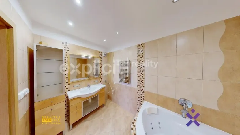 Pronájem bytu 3+1, Zlín, Budovatelská, 68 m2