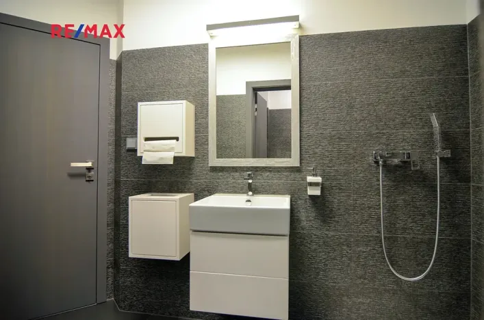 Prodej bytu 3+1, Břeclav, Slovácká, 137 m2