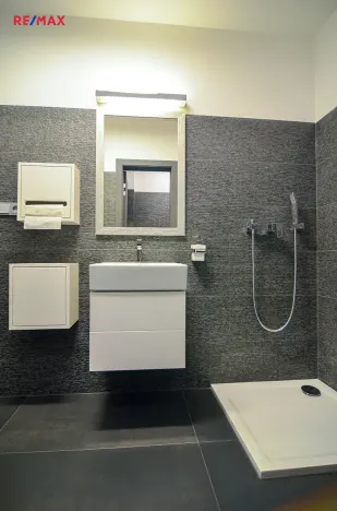 Prodej bytu 3+1, Břeclav, Slovácká, 137 m2