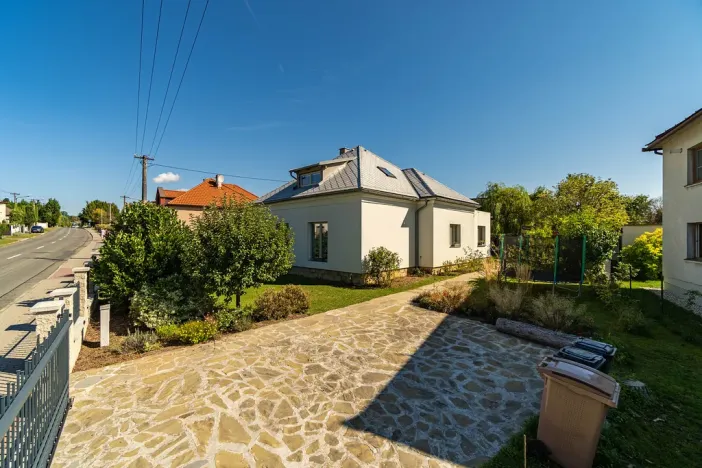 Prodej rodinného domu, Zlín - Kostelec, Lešenská, 200 m2