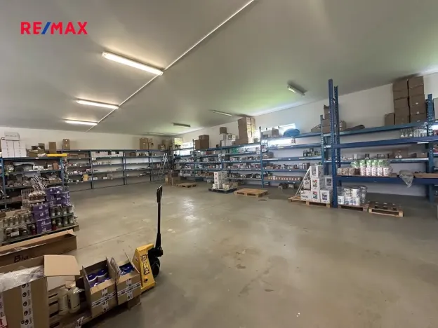 Pronájem skladu, Rašovice, 415 m2