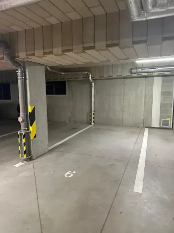 Pronájem garážového stání, Střelice, Příční, 13 m2