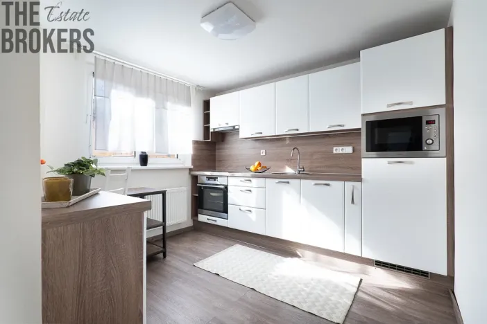 Prodej rodinného domu, Praha - Miškovice, Všetatská, 172 m2