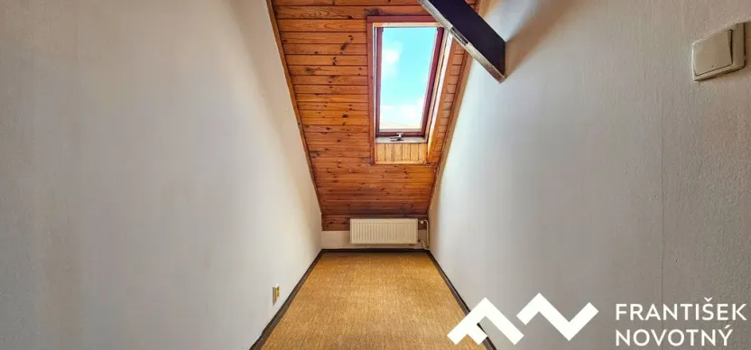 Pronájem kanceláře, Brno, Valchařská, 59 m2