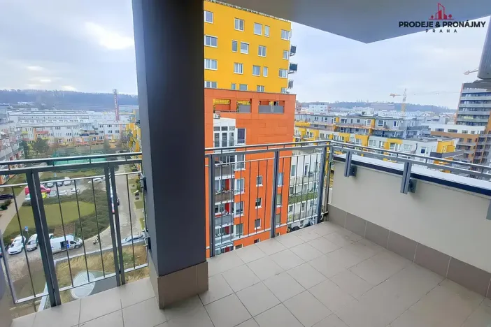 Pronájem bytu 2+kk, Praha - Vysočany, Pod Harfou, 55 m2