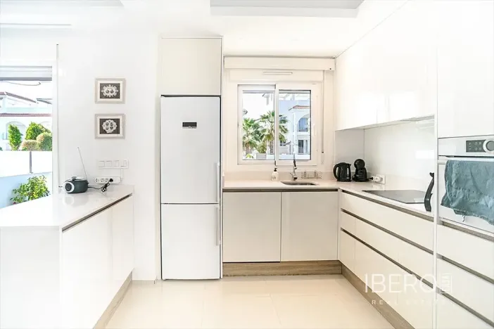 Prodej bytu 3+kk, Cardedeu, Španělsko, 81 m2