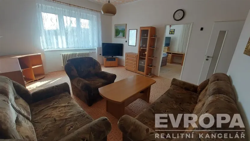 Pronájem bytu 2+1, Praha - Kobylisy, Kobyliské náměstí, 66 m2