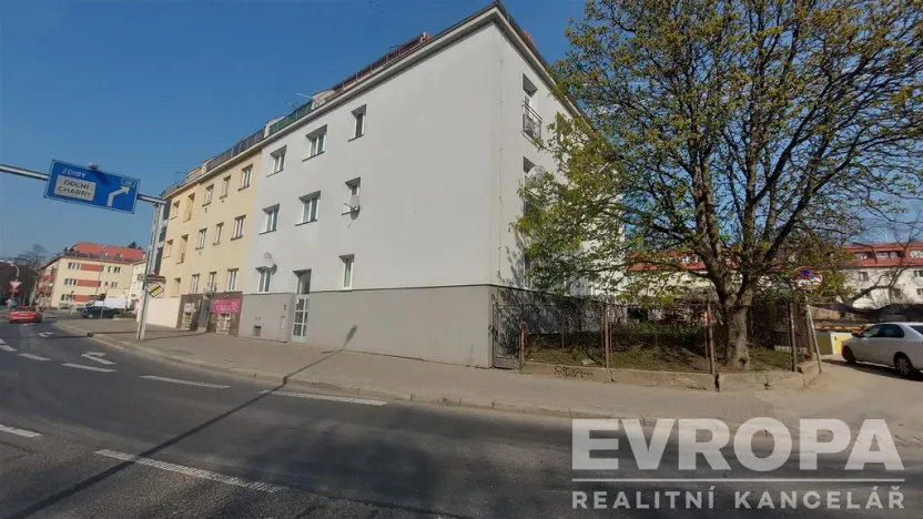 Pronájem bytu 2+1, Praha - Kobylisy, Kobyliské náměstí, 66 m2