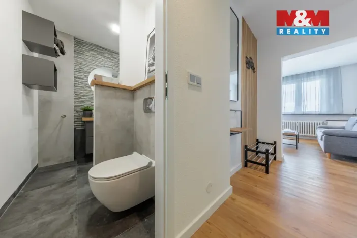 Pronájem bytu 2+kk, Karlovy Vary, Krymská, 54 m2