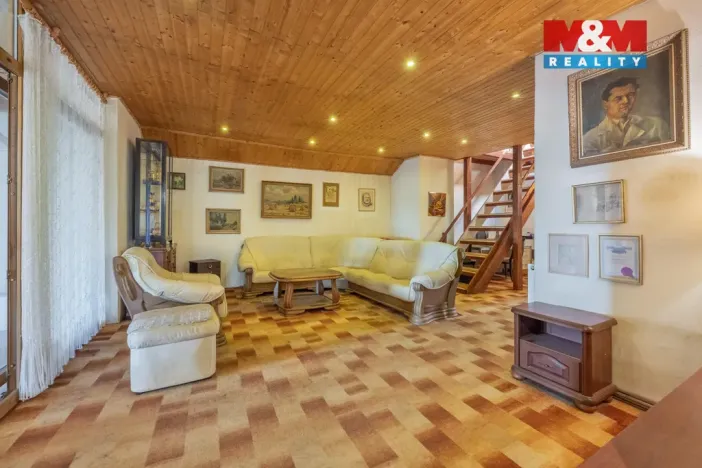 Prodej rodinného domu, Líský, 240 m2