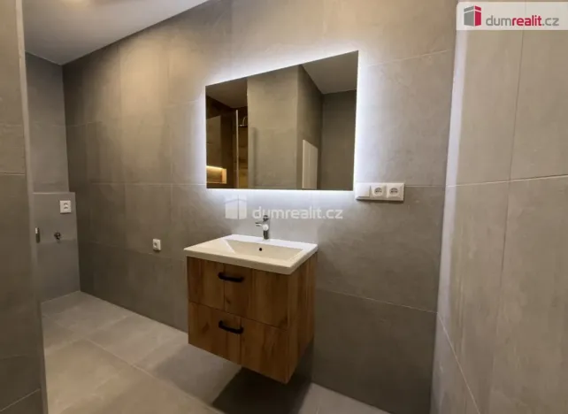 Pronájem bytu 3+kk, Ústí nad Labem - Severní Terasa, Pod Parkem, 61 m2