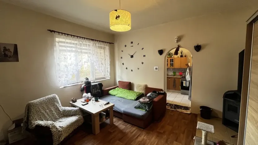 Prodej bytu 1+1, Křešice, Kolonie, 48 m2