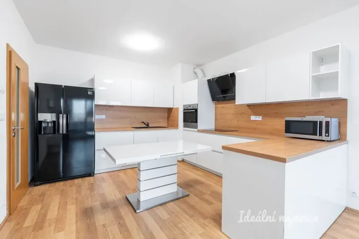 Pronájem bytu 3+kk, Praha - Letňany, Hlučkova, 74 m2