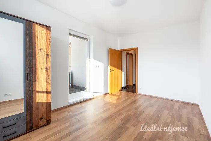 Pronájem bytu 3+kk, Praha - Letňany, Hlučkova, 74 m2